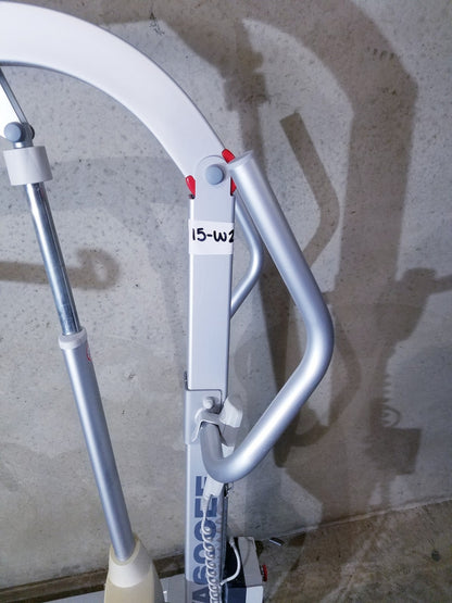 Handicare EVA600EE Mobile Patient Lift, System Romedic - Untested