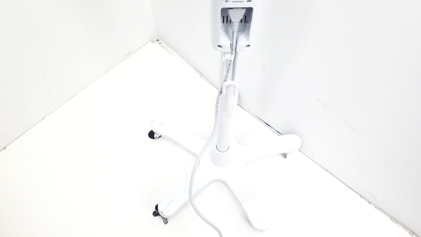 Welch Allyn Green Series GS 300 General Exam Light With Stand